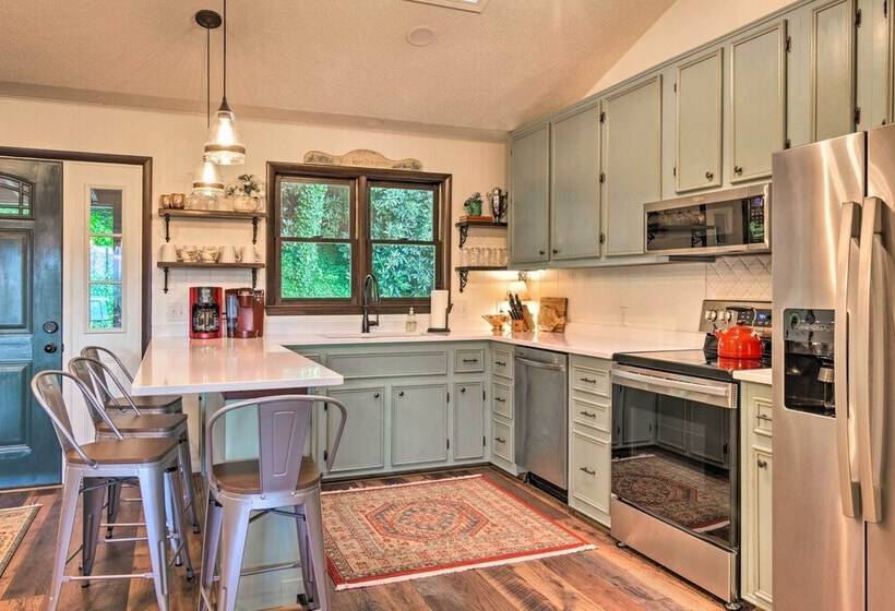 Pisgah Forest Shifting Gears House W/ Views!