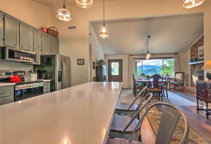 Pisgah Forest Shifting Gears House W/ Views!