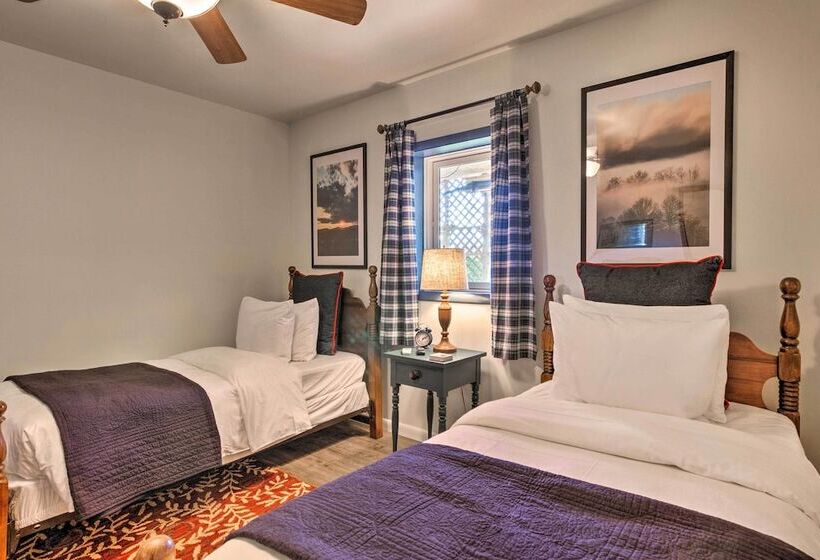 Pisgah Forest Shifting Gears House W/ Views!