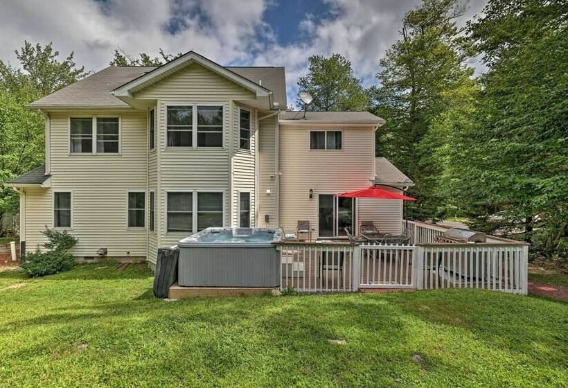 Fire Pit + Hot Tub: Peaceful Poconos Farms Getaway