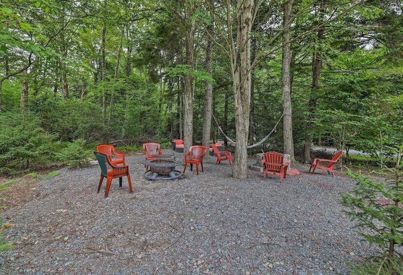 Fire Pit + Hot Tub: Peaceful Poconos Farms Getaway