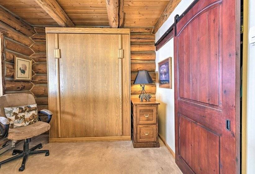 Private Nature Escape   Drive To Fishing & Hiking!