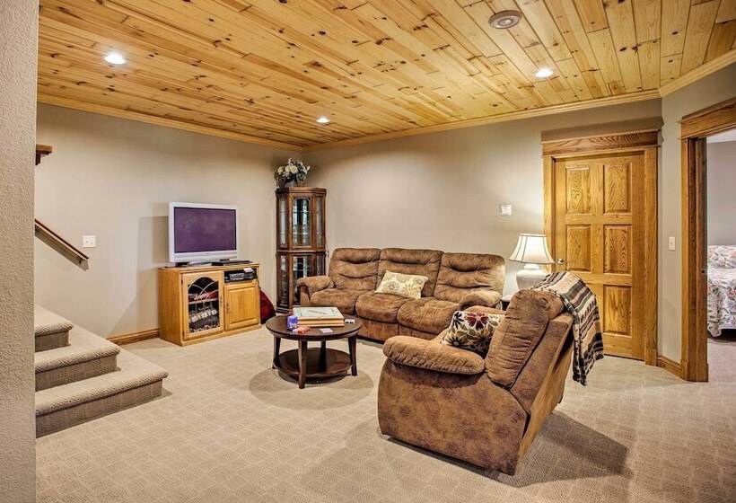 Private Retreat W/ Dock On Middle Eau Claire Lake!