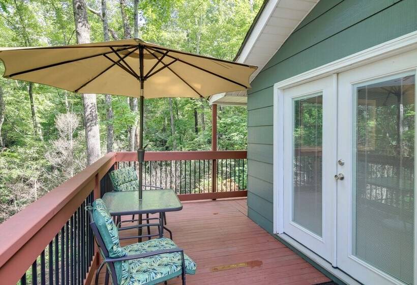 Quaint Smoky Mountain Cabin   4 Mi To Gatlinburg!