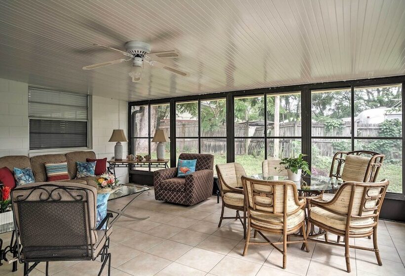 Spacious Central Florida Home: Family Friendly!