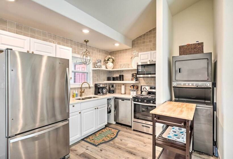 ~ 12 Mi To Dtwn: Dallas Area Suburban Home W/ Yard