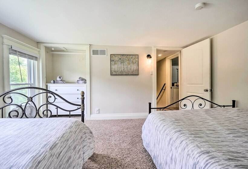 Quiet Rockbridge Cottage ~ 4 Mi To Hocking Hills!