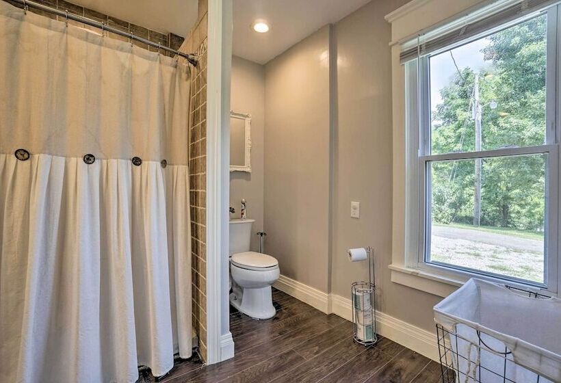 Quiet Rockbridge Cottage ~ 4 Mi To Hocking Hills!