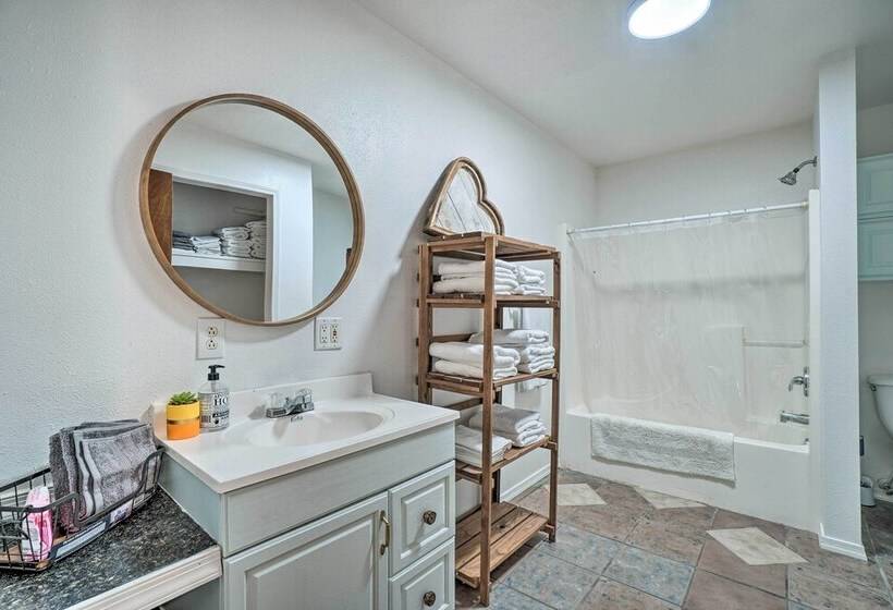 Relaxing Rural Harrison Home   11 Mi To Town