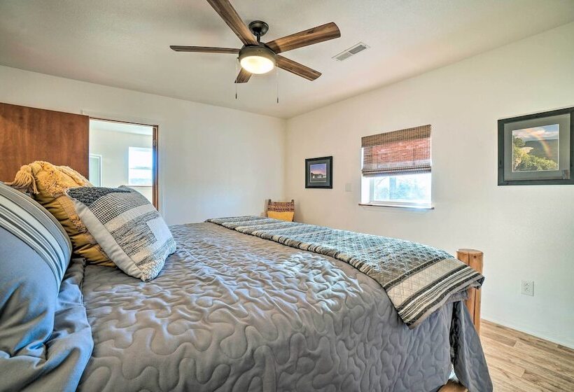 Relaxing Rural Harrison Home   11 Mi To Town