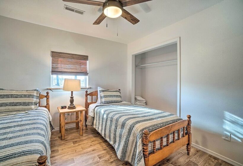 Relaxing Rural Harrison Home   11 Mi To Town