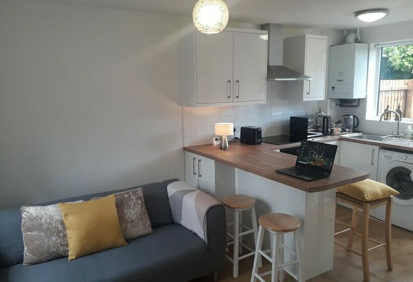 דירת נופש Captivating 1 Bed House In Cambridge