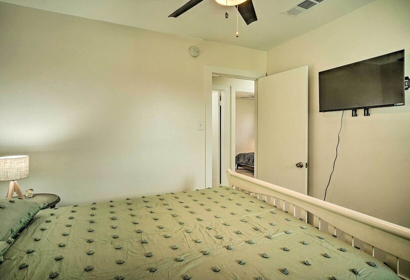 Residential Baton Rouge Vacation Rental!