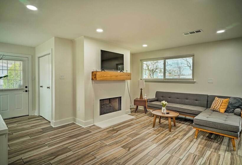 Residential Baton Rouge Vacation Rental!