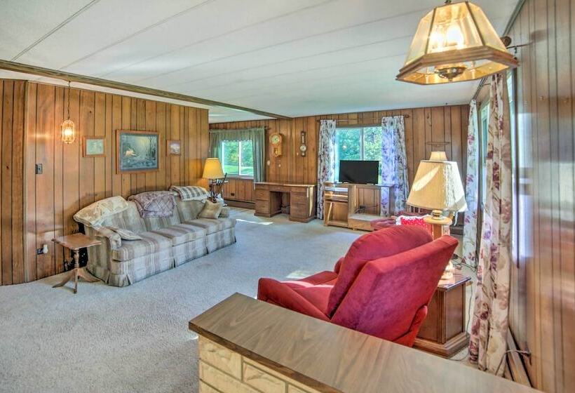 Riverfront Suring Home: Atv Trails, Sunroom!