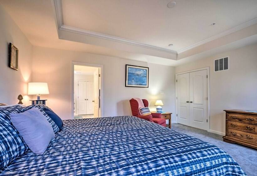 Riverside House W/ Kayaks, Piano & Fireplace