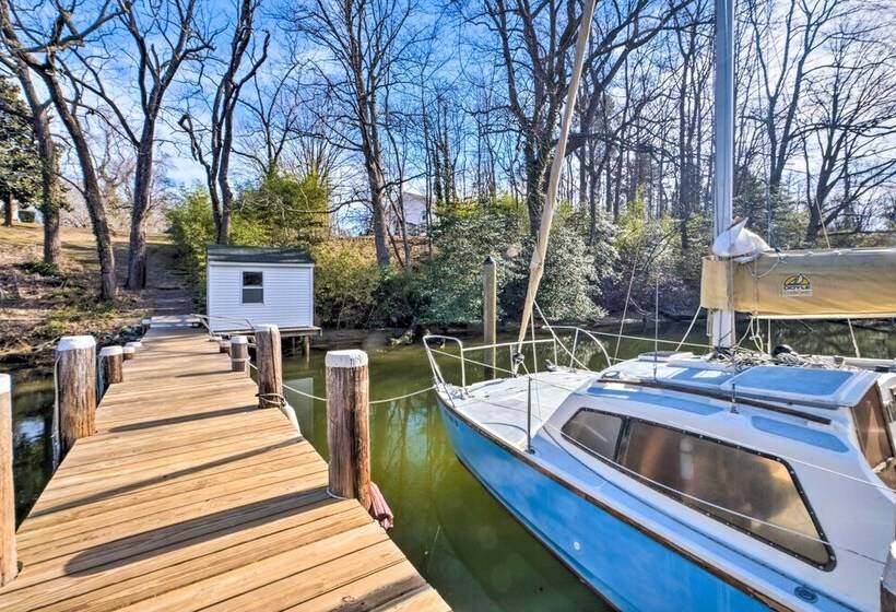 Riverside House W/ Kayaks, Piano & Fireplace