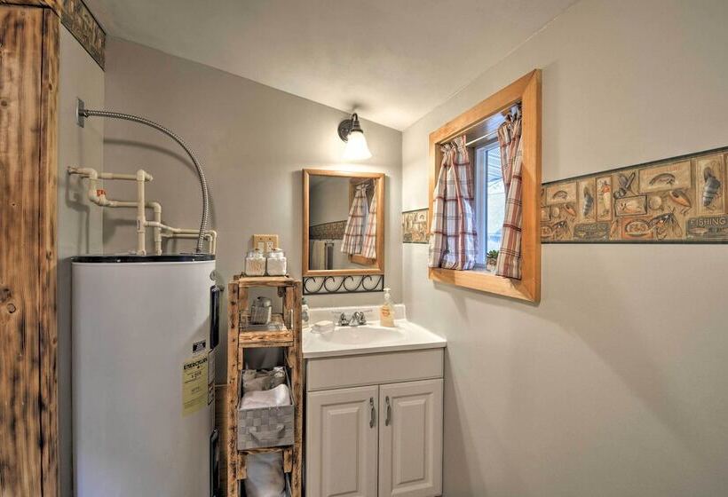 Rustic Frederic Cabin Near Cross Country Skiing!