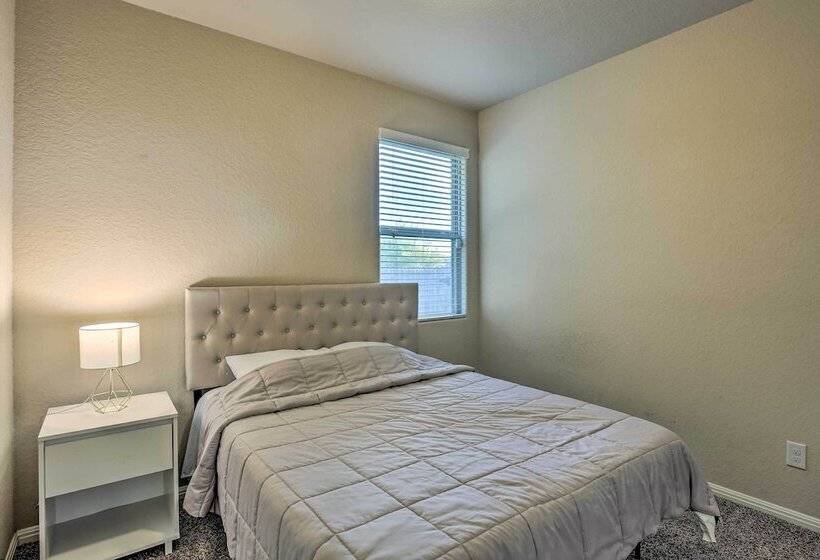 San Antonio Home W/ Yard ~ 8 Mi To Lackland!