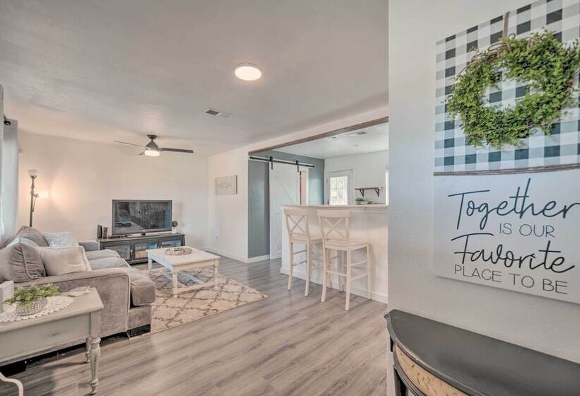 San Marcos Cottage W/ Large Private Backyard!