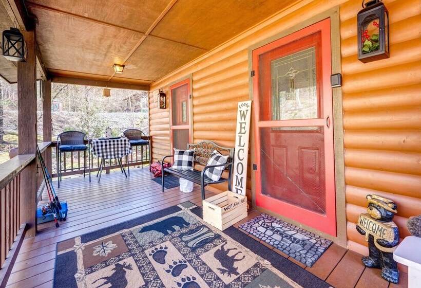 Scenic Marble Cabin W/ Fire Pit!