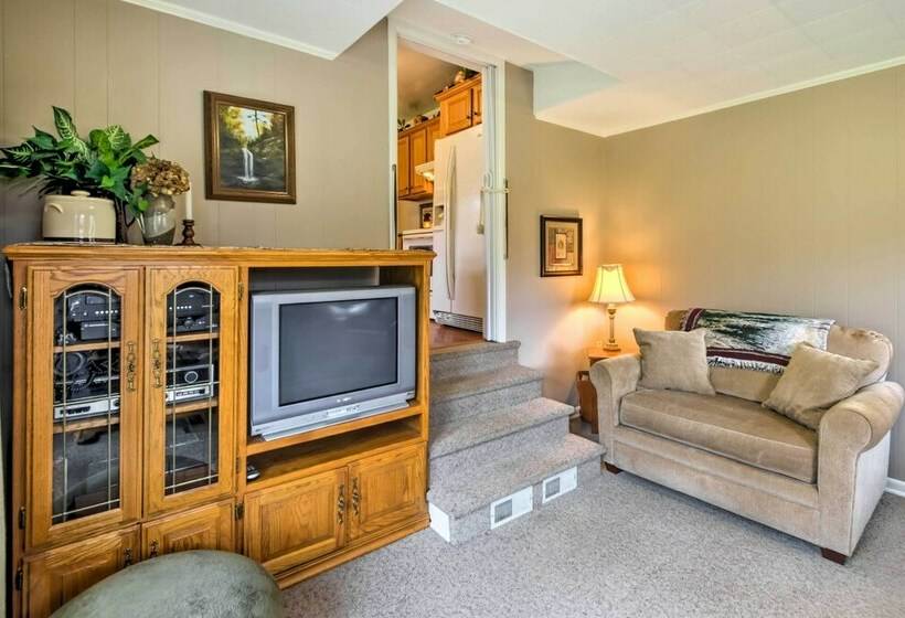 Scenic Canton Home W/ Sunroom   Near Asheville!