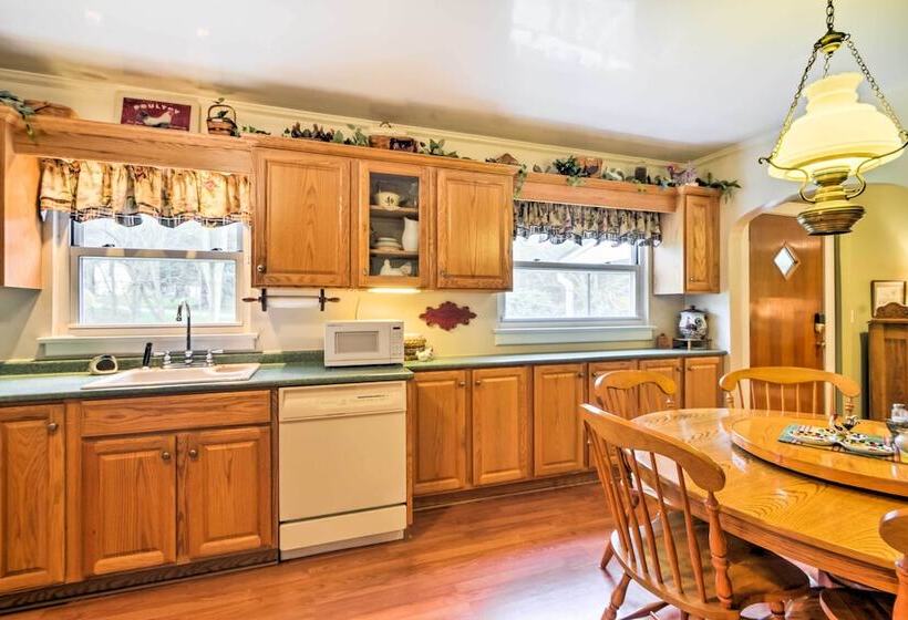 Scenic Canton Home W/ Sunroom   Near Asheville!