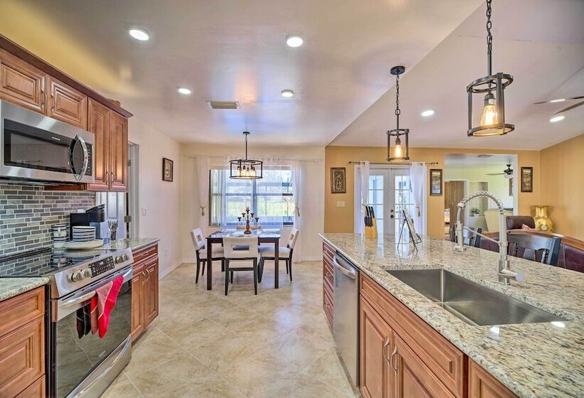 Lanai, Pool & Gas Grill: Sebring Retreat!