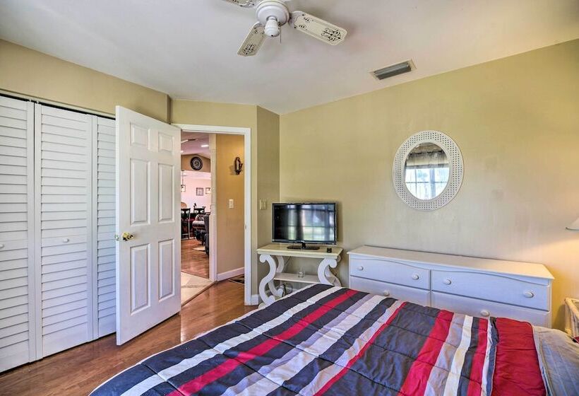 Lanai, Pool & Gas Grill: Sebring Retreat!