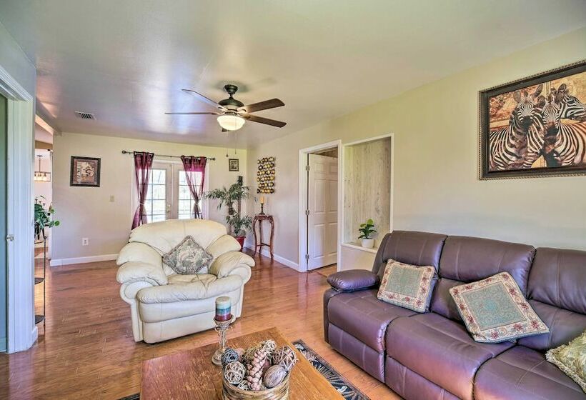 Lanai, Pool & Gas Grill: Sebring Retreat!