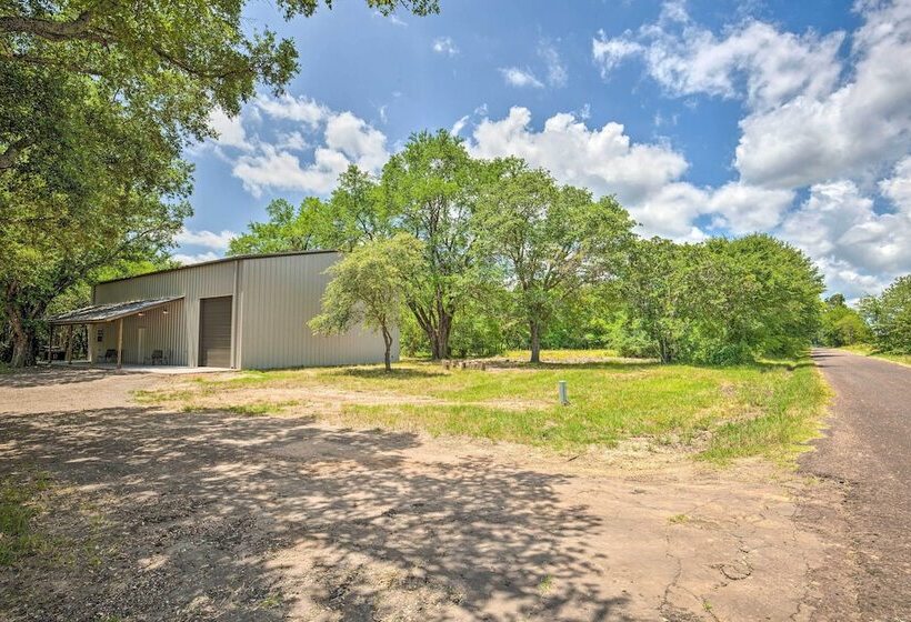 Secluded Home W/ Gas Grill, 3 Mi To Boating!