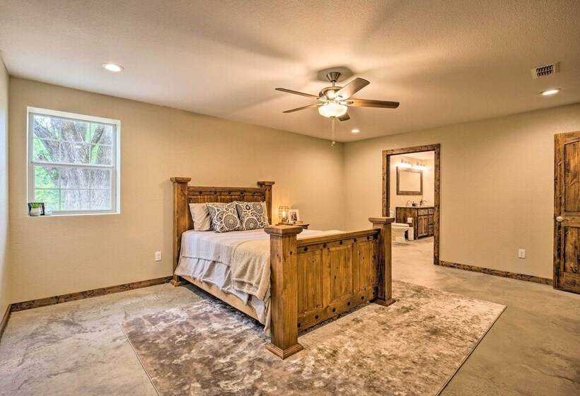 Secluded Home W/ Gas Grill, 3 Mi To Boating!