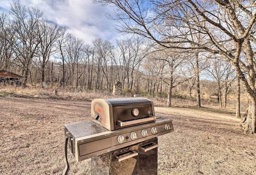 Secluded White River Haven Near Devils Knob!
