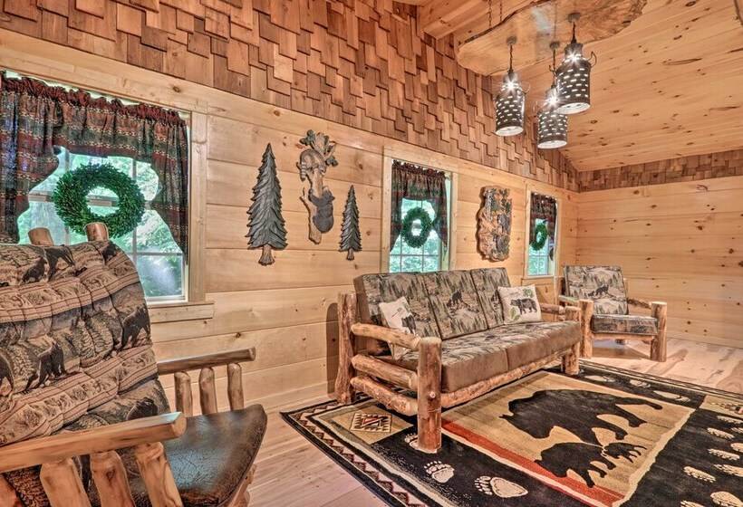 Serene Pigeon Forge Hideaway W/ Game Room!