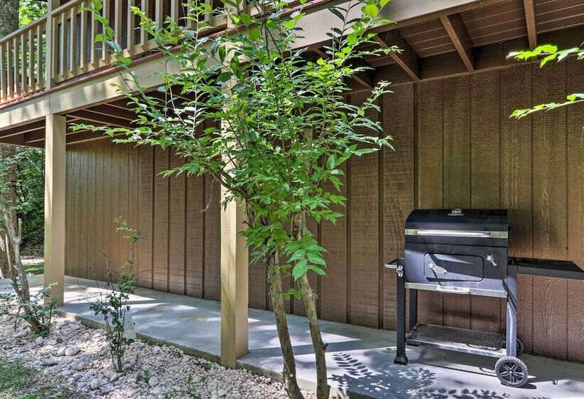 Serene Pigeon Forge Hideaway W/ Game Room!