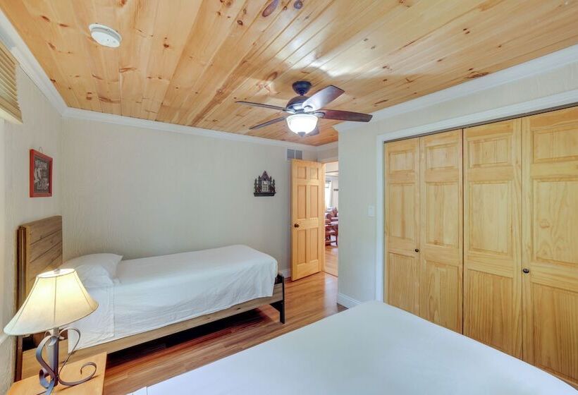 Waterfront Monticello Home W/ Fire Pit & Deck!