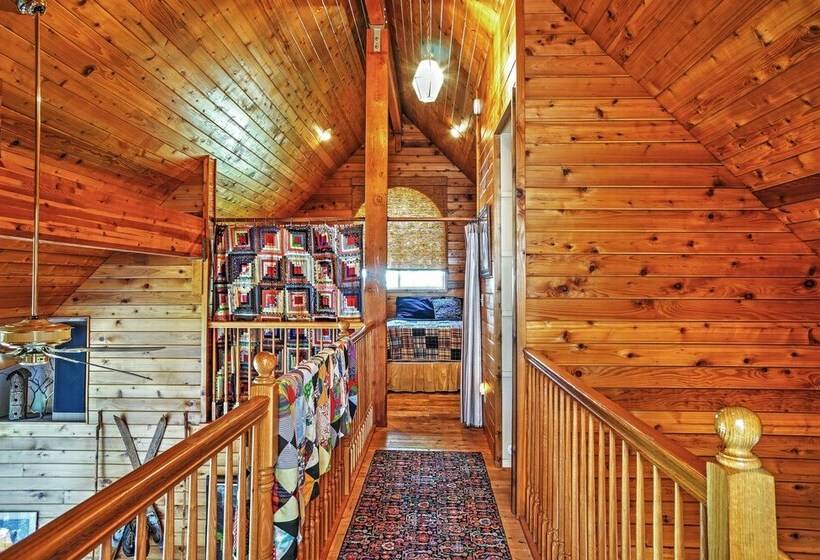 Shaver Lake Cabin W/ Hot Tub, Deck & Trail Access!