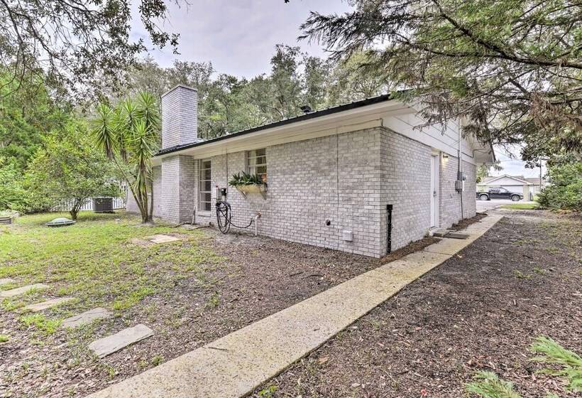 Single Story Bayside Retreat W/ Water Views!