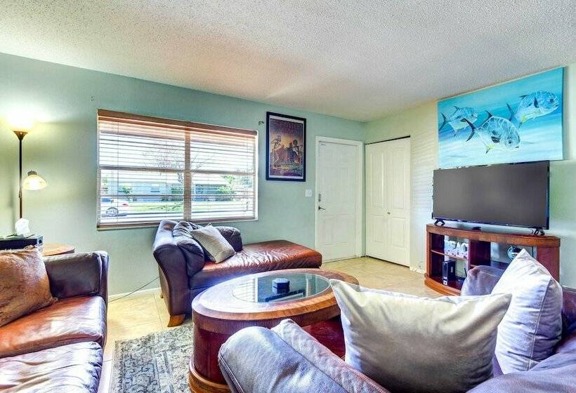 Single Story Home ~ 8 Mi To Bradenton Beach