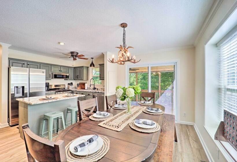 9 Mi To Sugar Mountain: Newland Cabin W/ Fire Pit!