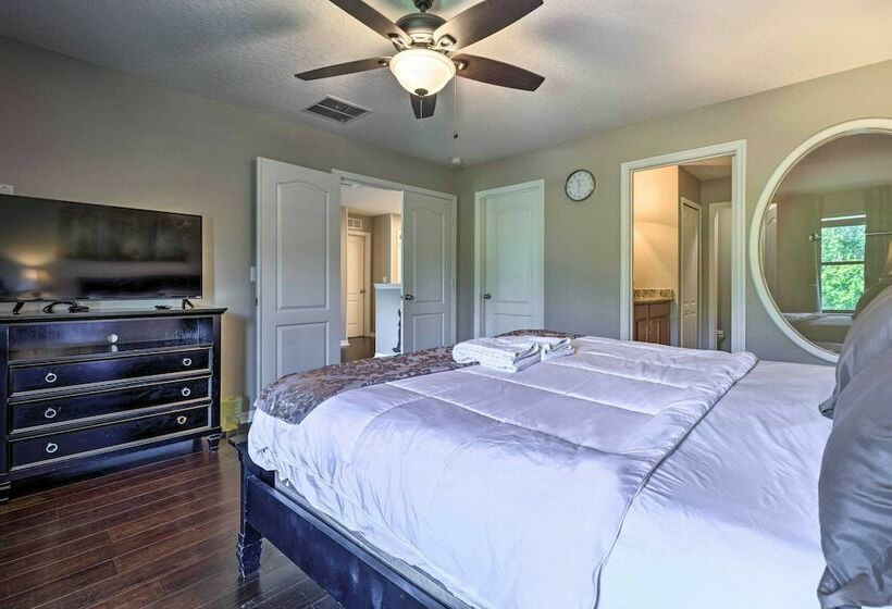 Spacious Davenport Retreat W/ Lanai + Pool!