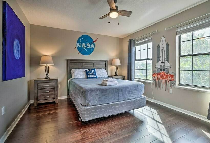 Spacious Davenport Retreat W/ Lanai + Pool!