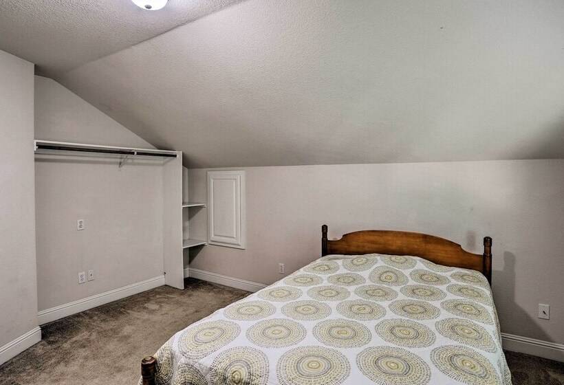 Spacious Downtown Chico Home ~ Half Mile To Csu!