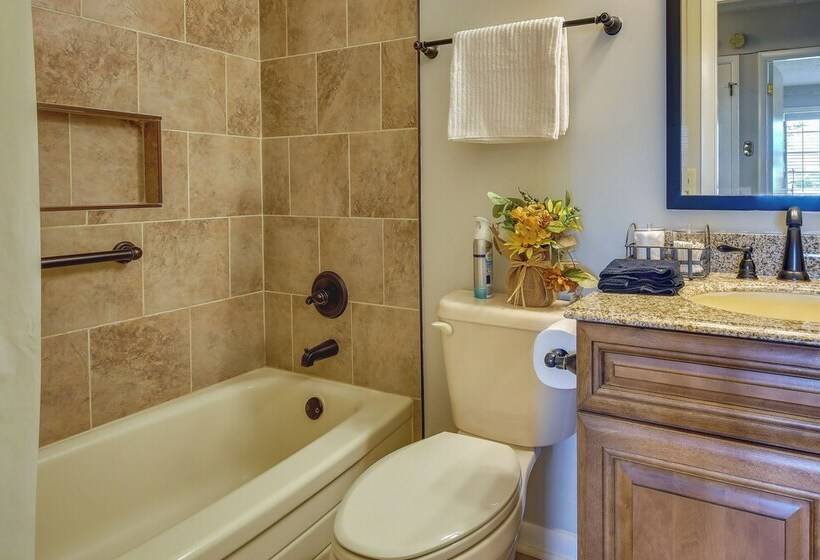 Spacious Downtown Montgomery Home W/ Yard, Patio!