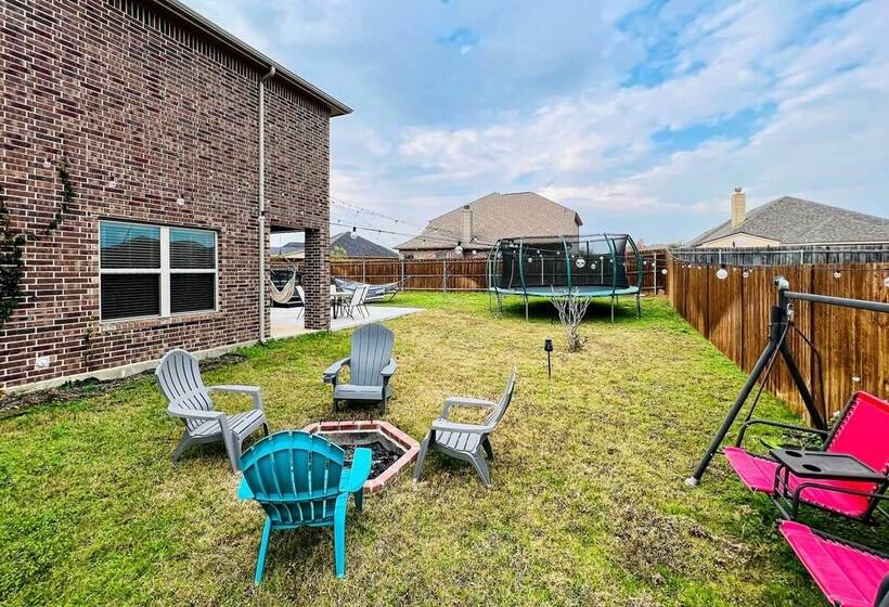 Spacious Ennis Home W/ Huge Family Backyard!