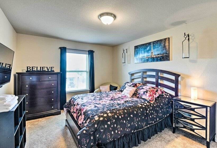 Spacious Ennis Home W/ Huge Family Backyard!