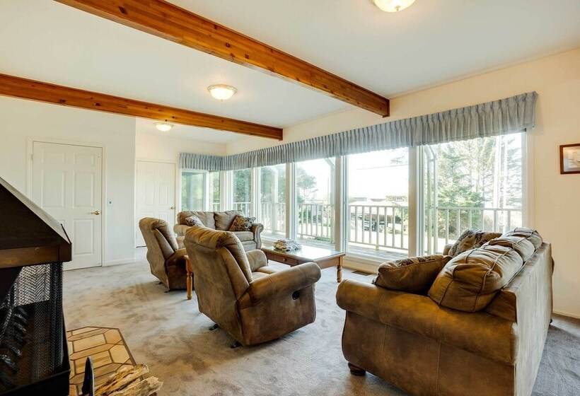 Fishermen S Paradise In Coos Bay: Walk To Beach!