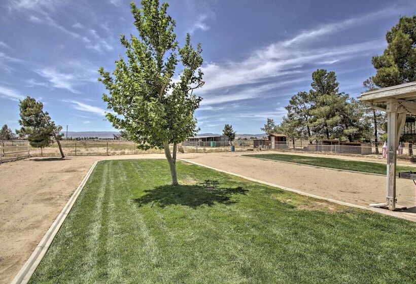Spacious Lancaster Family Ranch Bbq & Patio