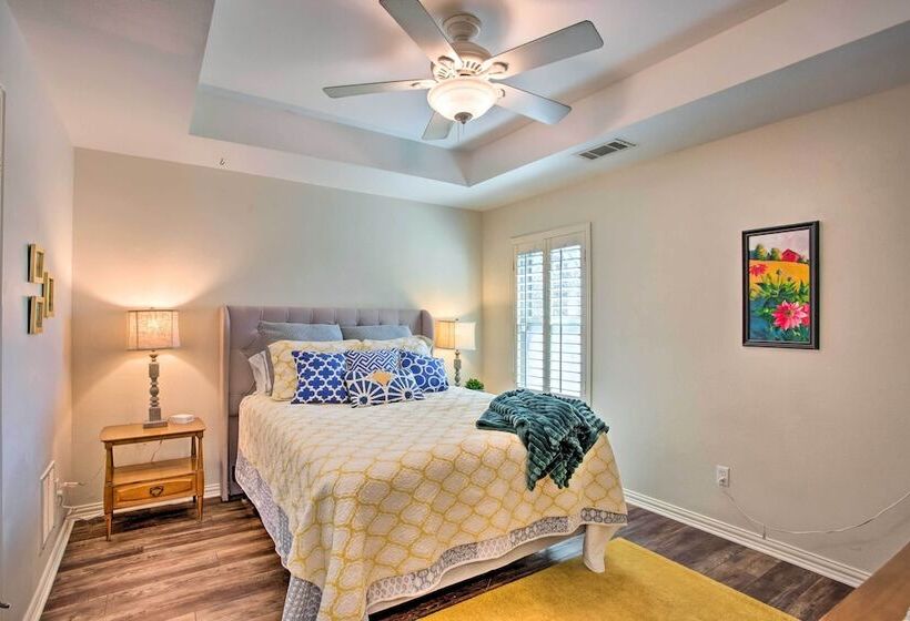 Luxe & Large Flower Mound Home On 1 Acre W/ Pond!