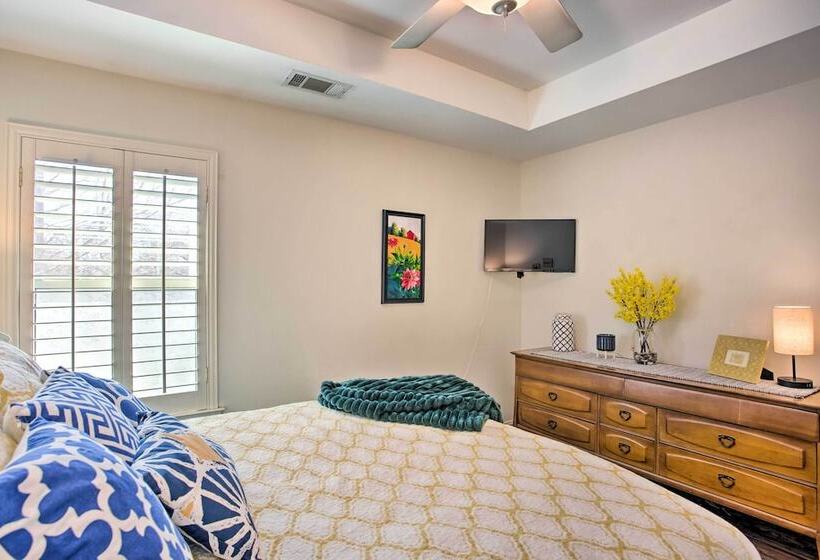 Luxe & Large Flower Mound Home On 1 Acre W/ Pond!